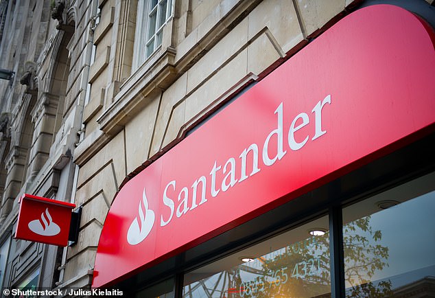 خسائر كبيرة: خسر سانتاندير 35000 من مبدعي الحسابات المصرفية أكثر مما حققه في الأشهر الثلاثة الأخيرة من عام 2022.