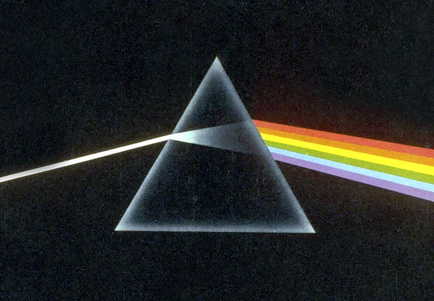 تشمل أغاني Pink Floyd التي تنعكس في التهويدة Wish You Were Here ، والتي تبدأ بضوضاء بيضاء.  في الصورة: غلاف ألبوم The Dark Side of the Moon