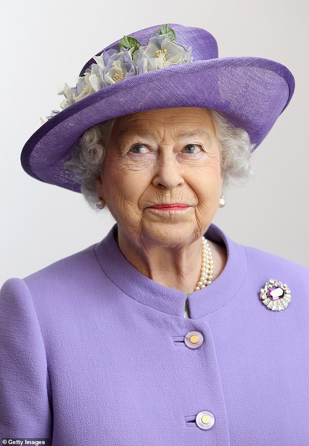 قادت الملكة إليزابيث الراحلة مجال هؤلاء المستجيبين الذين يعتقد أنهم قدموا مساهمة إيجابية للمملكة المتحدة