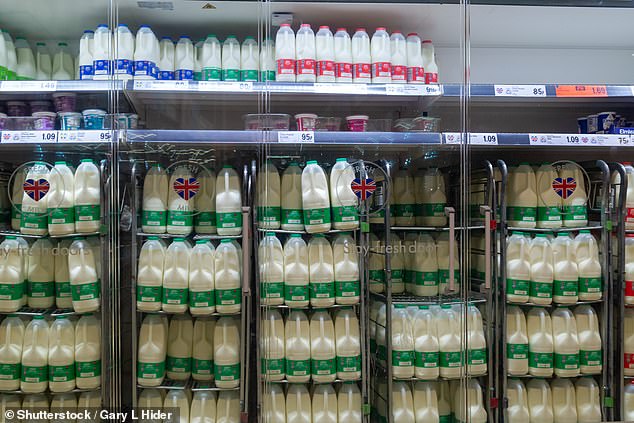 يحلبها؟  ارتفع سعر نصف لتر من الحليب إلى حوالي 45 بنسًا ، وهو ما تقول إدارة الثروات في UBS إنه يعكس ارتفاع أسعار الموردين