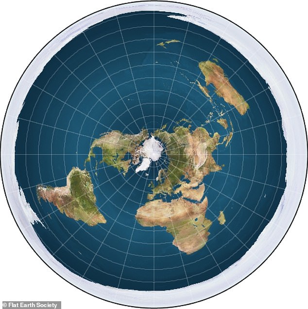 يعتقد أولئك الذين يشتركون في نموذج الأرض المسطحة أن الأرض عبارة عن قرص ، مع القطب الشمالي في المركز والقارة القطبية الجنوبية تمتد على طول الحافة