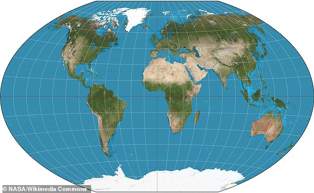 في نموذج الأرض الكروي ، تربط خطوط الطول بين القطبين الشمالي والجنوبي عموديًا ، بينما تعمل خطوط العرض أفقيًا حول الكرة الأرضية