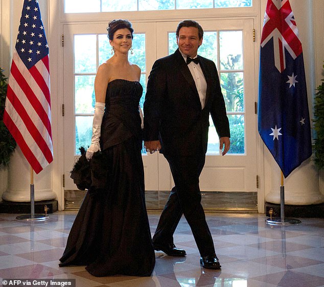 وصل الزوجان إلى منطقة بائعي الكتب بالبيت الأبيض لحضور حفل عشاء رسمي على شرف رئيس الوزراء الأسترالي سكوت موريسون في عام 2019.
