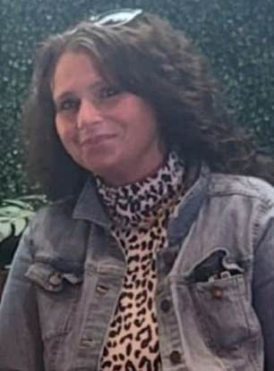 اختفت دانا سميثرز ، 45 عامًا ، في 28 مايو 2022. تم الكشف عن رفاتها في منطقة غابات في سترودسبورغ في 27 أبريل من هذا العام - على بعد حوالي 30 ميلاً من منزل عائلة كوهبيرغر في ألبرايتسفيل