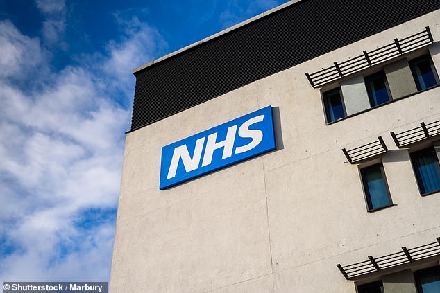 في محاولة لمعالجة السمنة وتقليص قوائم الانتظار ، تطلق NHS مخططًا تجريبيًا لمدة عامين بقيمة 40 مليون جنيه إسترليني لاستكشاف طرق لإتاحة أدوية السمنة خارج المستشفى
