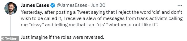 بدأ الخطاب الساخن بتغريدة من جيمس إيسيس ، معلق مناهض للترانس ، اشتكى من تعرضه لمضايقات من قبل نشطاء حقوق المتحولين على موقع ماسك الإلكتروني.