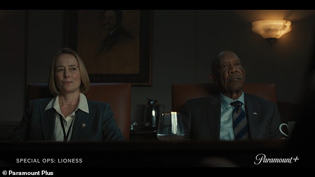 يضم قائدي A مثل Morgan Freeman ، ويركز العرض حول عميل CIA الذي يقوم بتدريب الجواسيس الإناث في أعقاب هجمات 11 سبتمبر