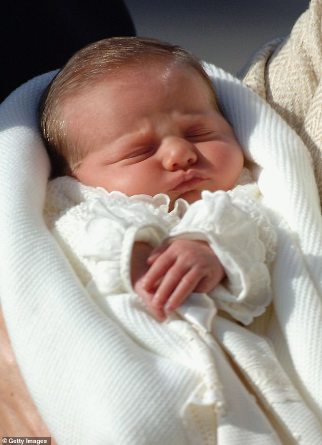 ولدت الأميرة ليونور في مستشفى روبر الدولي في مدريد عام 2005
