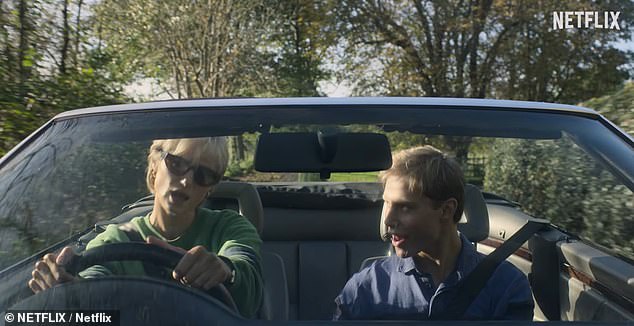 أوقات سعيدة: خلال العرض الترويجي، تظهر مشاهد الأميرة وهي تغني أثناء قيادة السيارة مع الأمير ويليام الشاب (في الصورة معًا)