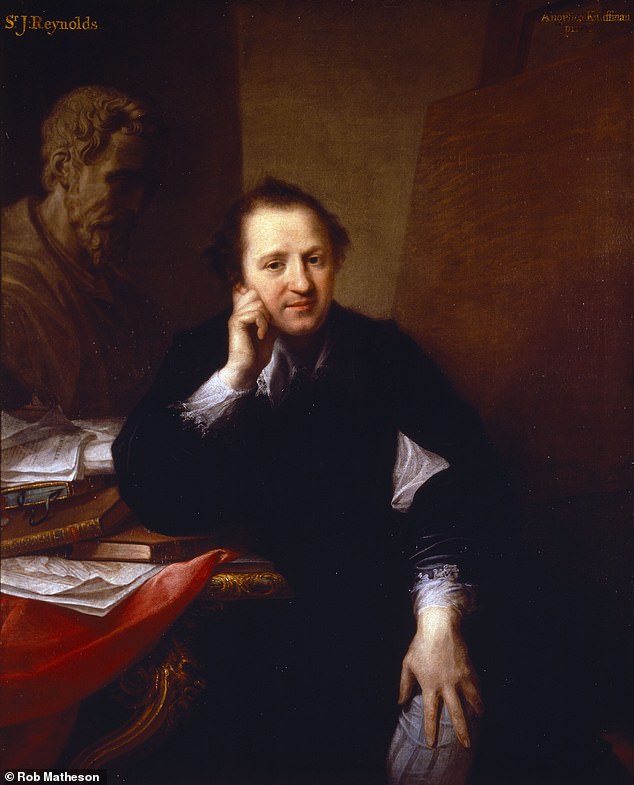 ولد رينولدز في بليمبتون، ديفون، في عام 1723، وقضى حياته المهنية المبكرة كمتدرب في لندن، رسام البورتريه توماس هدسون.