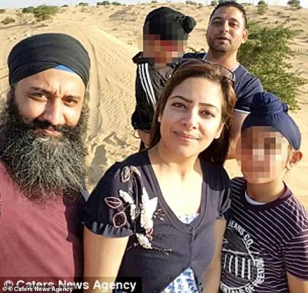 تم العثور على السيخ المتدين سوخجيت سينغ (يسار)، 34 عامًا، وهو أب لطفلين من ديربي، في السرير مذبوحًا في حنجرته