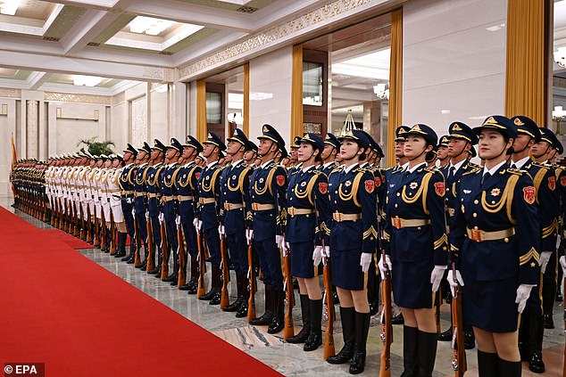 يمثل هذا الاجتماع بين القادة الصينيين والسيد ألبانيز المرة الأولى التي يزور فيها رئيس وزراء أسترالي الصين منذ عام 2016