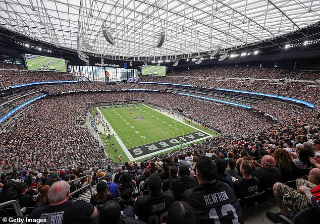 يأمل NRL أن يكون ملعب Allegiant Stadium - الملعب الرئيسي لفريق Las Vegas Raiders NFL - بمثابة عملية بيع كاملة للرأس المزدوج الذي يصنع التاريخ