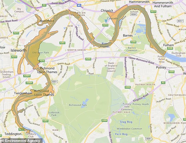 يغطي إنذار الفيضانات في لندن اليوم امتدادًا لنهر التايمز من فولهام إلى تيدينجتون