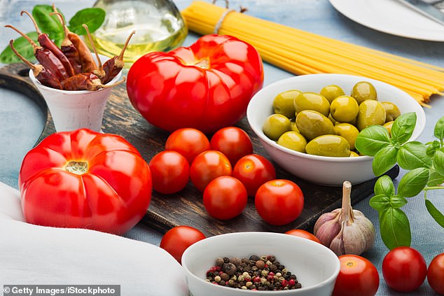 لقد صنف قدر كبير من الأبحاث النظام الغذائي للبحر الأبيض المتوسط ​​باعتباره نظام الأكل القياسي الذهبي