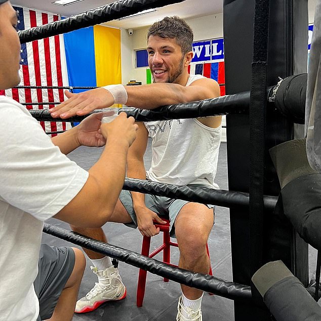 يتدرب كيليتش بانتظام في صالة Wild Card Gym الشهيرة في لوس أنجلوس، وقد أشادوا به على Instagram