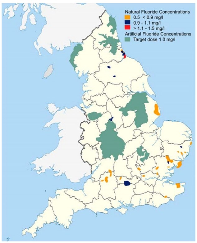 ويتلقى 6.1 مليون بريطاني فقط - أي حوالي 10% من السكان - حالياً مياهاً تحتوي على مستويات الفلورايد كافية لإفادة صحة الفم، وفقاً لجمعية الفلورة البريطانية.  وتشمل هذه المناطق هارتلبول وإيزينغتون وأجزاء من شمال هامبشاير وجنوب بيركشاير