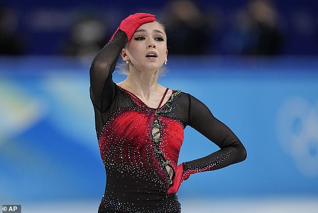 ادعت المتزلجة الروسية كاميلا فالييفا أن فشلها في اختبار المخدرات قد يكون بسبب حلوى الفراولة