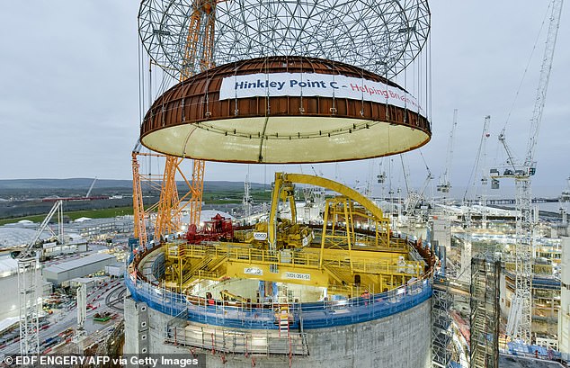 الهدف: محطة هينكلي بوينت سي للطاقة النووية قيد الإنشاء.  تريد الحكومة أن تمتلك المملكة المتحدة ما يصل إلى 24 جيجاوات من القدرة النووية بحلول عام 2050