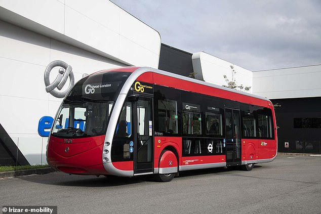 تعد هذه الحافلات التي تعمل بالطاقة الكهربائية لعام 2023 أحدث خطوة في الجهود المبذولة لخفض انبعاثات لندن