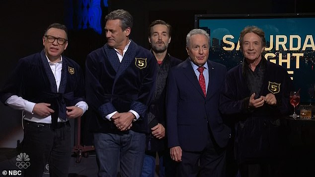 يأتي التصوير بعد أن انضم هام، إلى جانب بول رود، وفريد ​​أرميسن، وويل فورتي، ومارتن شورت، للمرة الخامسة لكريستين ويغ كمضيفة لـ SNL.
