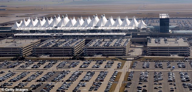 ظل منظرو المؤامرة يتطلعون إلى مطار دنفر الدولي لعقود من الزمن