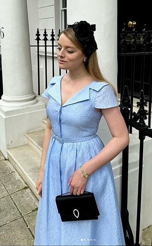 اختارت الأميرة فستانًا باللون الأزرق السماوي من تصميم Self-Portrait لحضور حفل زفاف في شهر مارس