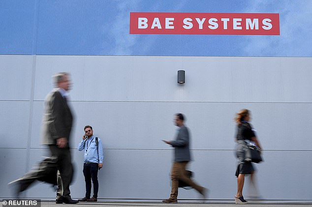 BAE هي أكبر شركة مقاولات عسكرية في أوروبا وتوظف حوالي 500 شخص في موقع جلاسكويد.  وقد بدأت التحقيق