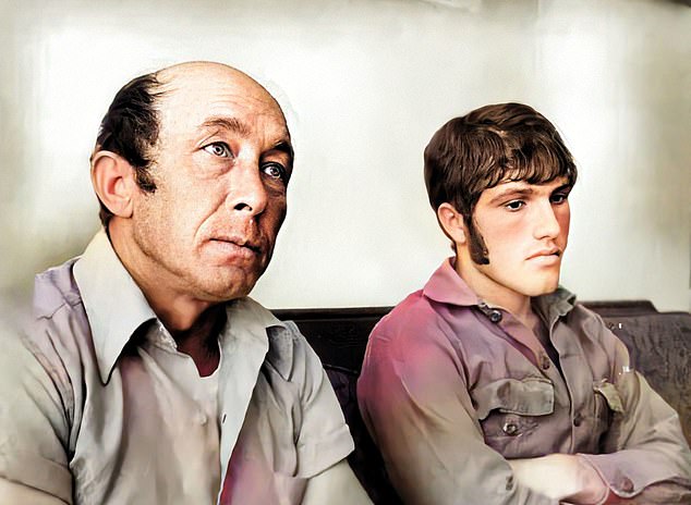ادعى تشارلز هيكسون وكالفن باركر أنه تم اختطافهما في عام 1973