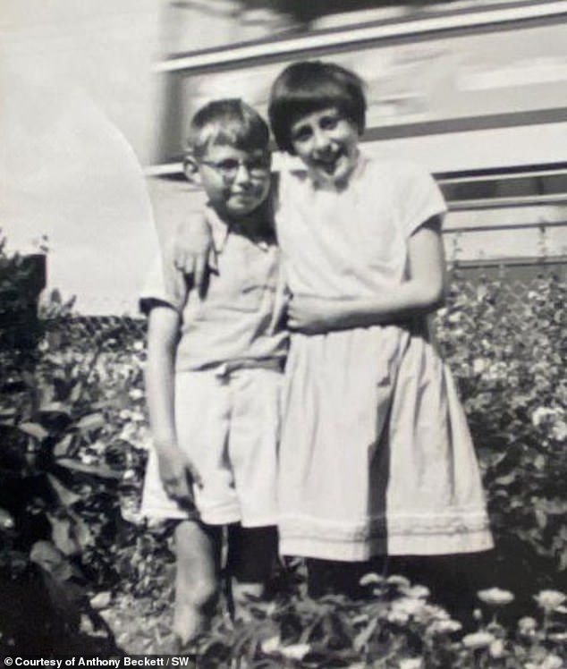 توني بيكيت وماري دونستان في كارلتون كولفيل عام 1962