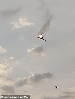 أظهر مقطع فيديو لحظة انزلاق الطائرة واصطدامها بالأرض