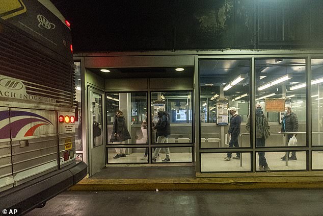 وقع الهجوم العشوائي المرعب في محطة حافلات Port Authority في وسط مانهاتن
