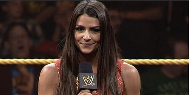 من الأفضل أن يتذكر مشجعو WWE إيريكا هاموند كمذيعة NXT فيرونيكا لين في عام 2013