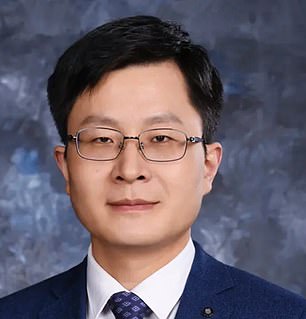 ويقول البروفيسور جين تاي يو، مدير معهد طب الأعصاب بجامعة فودان في شنغهاي، إن الحصول على ما يكفي من فيتامين ب أمر حيوي