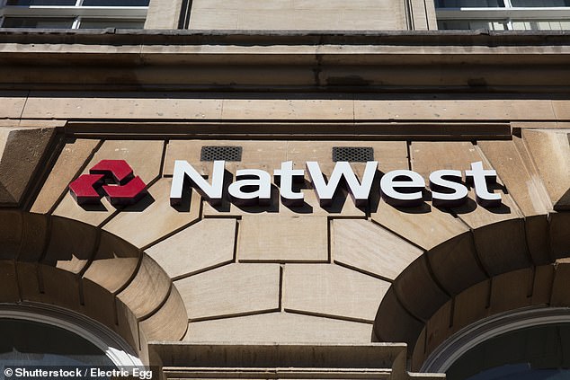 اتبعت NatWest شركة Santander بزيادات مماثلة عبر مجموعة كاملة من صفقات الإسكان والشراء بأسعار ثابتة
