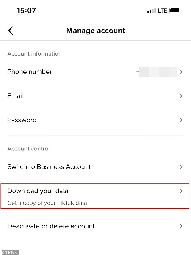 يسمح TikTok أيضًا لمستخدميه بتنزيل بيانات حساباتهم الشخصية بأكملها المخزنة حاليًا بواسطة التطبيق، على الرغم من أن هذه العملية كما هو مفصل في صفحة دعم TikTok معقدة إلى حد ما.  إذا كنت من مستخدمي TikToker المخضرمين ولديك الكثير من البيانات، فقد تستغرق العملية أيامًا