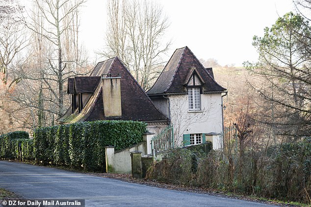 اشترى ديفيد شاراز وبريتاني هيغينز منزلا في فرنسا في ديسمبر (في الصورة)