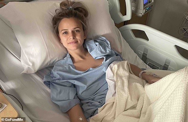 كافحت كيلي السرطان لأكثر من عامين بعد ظهور حالتها لأول مرة في نوفمبر 2021
