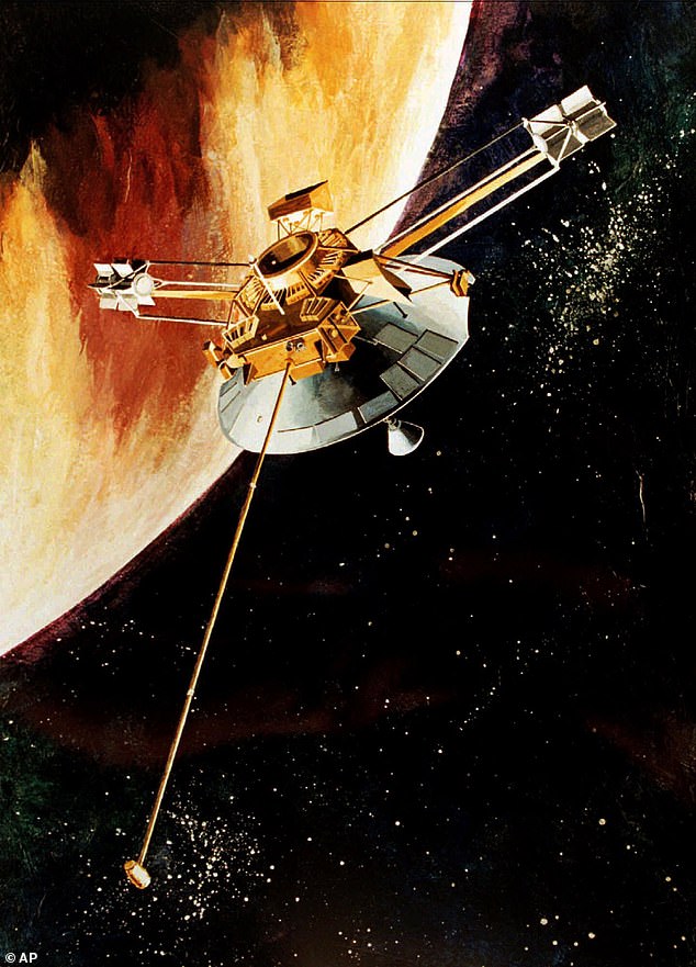 ربما تكون الإشارات التي أرسلتها شبكة الفضاء العميق (DSN) التابعة لناسا إلى القمر الصناعي بايونير 10 الذي أطلق عام 1972 قد وصلت بالفعل إلى كائنات فضائية - ويمكن أن نتلقى ردًا قبل نهاية هذا العقد