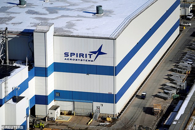 كان جوش دين يعمل لدى شركة Spirit AeroSystems ومقرها في ويتشيتا، كانساس
