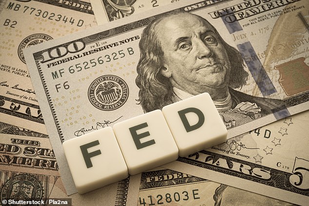 استبعد بنك الاحتياطي الفيدرالي إجراء تخفيضات وشيكة في أسعار الفائدة مع استمرار ارتفاع التضخم