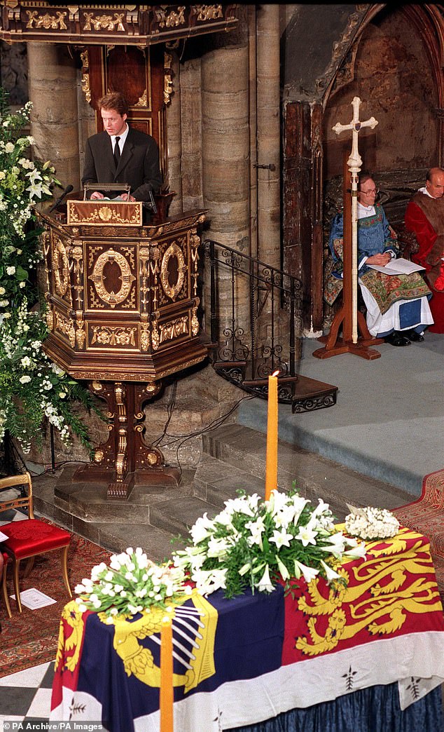 ألقى إيرل سبنسر خطابًا مؤثرًا في جنازة الأميرة ديانا عام 1997، متعهدًا بحماية أبناء أخيه على الرغم من 