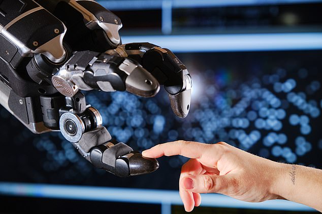 تم تصميم أحدث يد روبوتية من شركة Shadow Robot Company ومقرها المملكة المتحدة لتحمل عملية تدريب الذكاء الاصطناعي الصارمة والمدمرة في كثير من الأحيان.